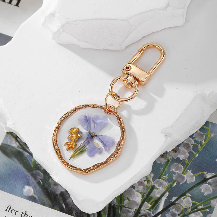 Ladylande - Handmade Resin Pressed-Flower Keychain