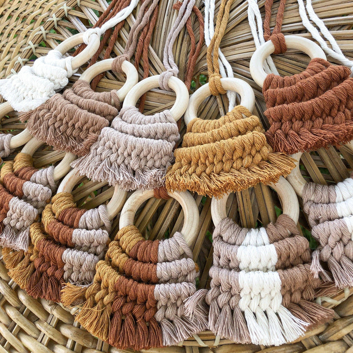 The Thrifty Handmade - Macrame Wooden Diffusers
