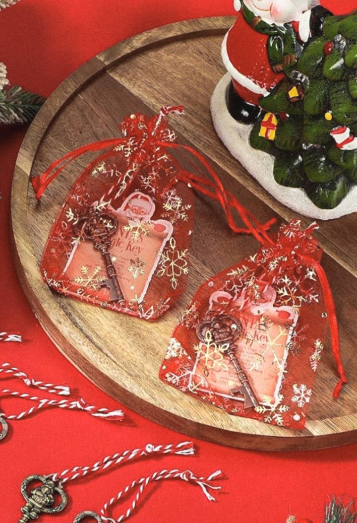 Gg's - Santa’s Magic Key Ornament