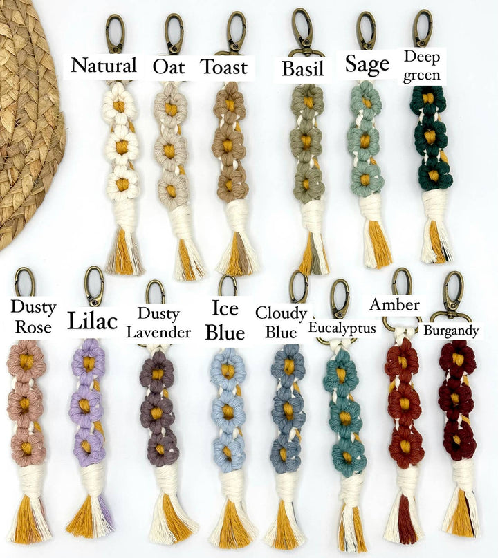 Lilly Bird Crochet - Flower macrame keychain