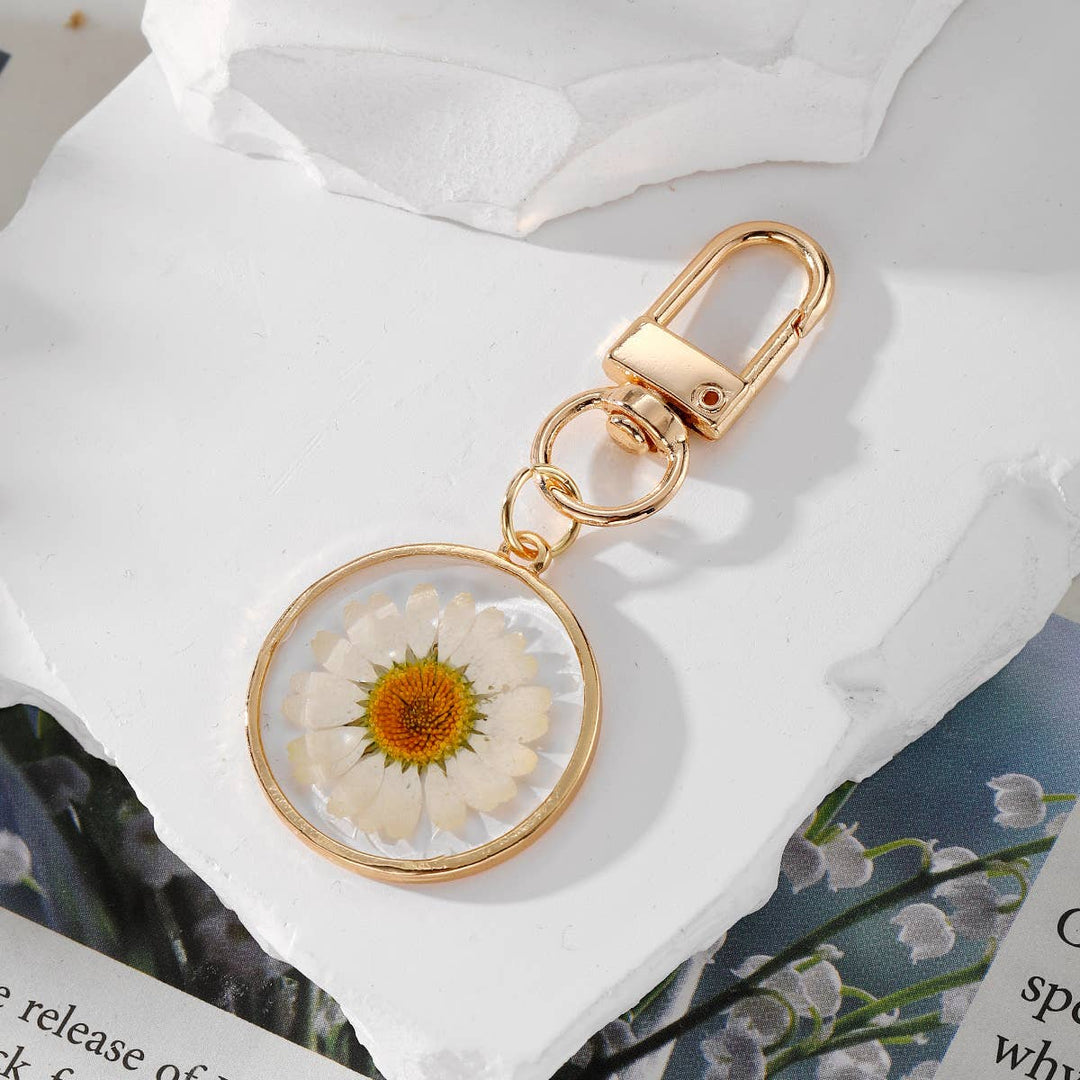 Ladylande - Handmade Resin Pressed-Flower Keychain