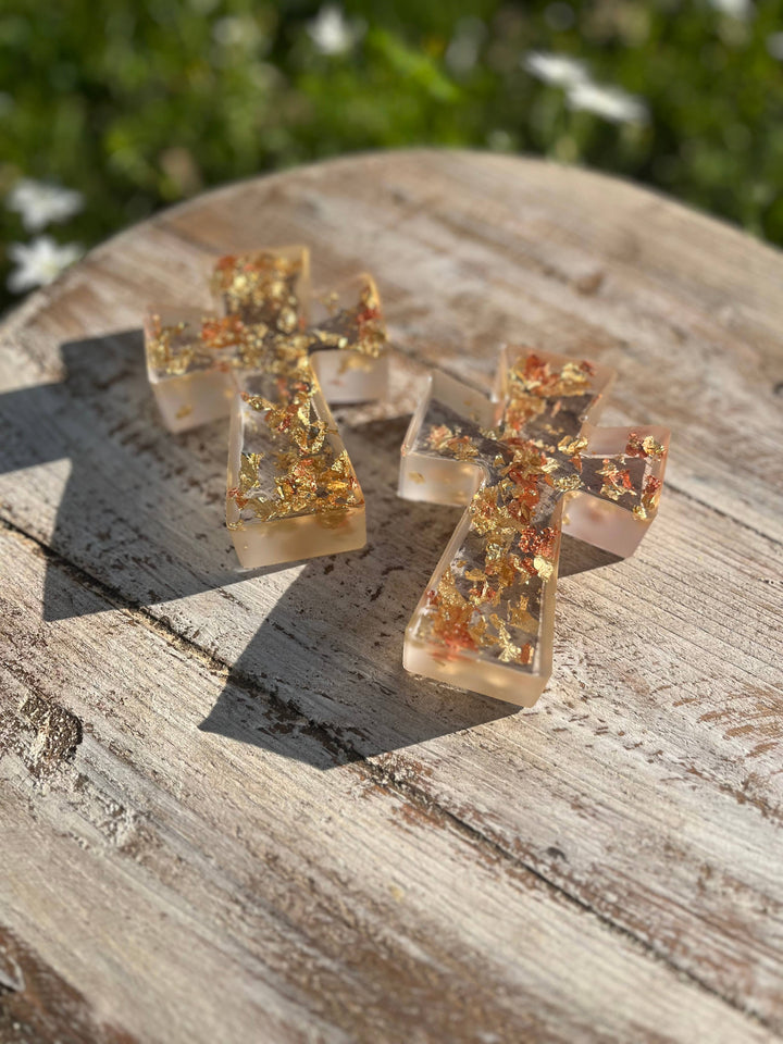 Mae Mae's - Gold/rose gold cross 